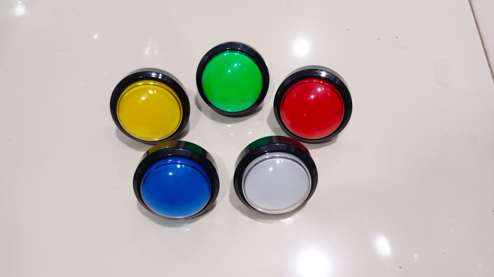 Buttons Dome 63mm